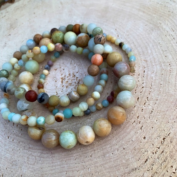 Natural Multicolor Amazonite Round Smooth High-Quality Gemstone Bead Bracelets - Picture 3 of 9